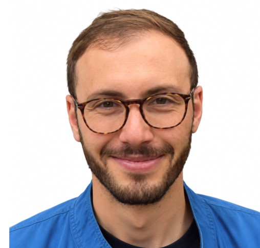 Dr. Marco Paratore
